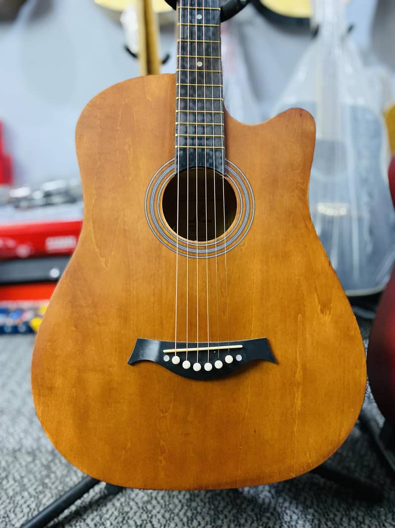 SALE SALE SALE Acoustic bignner guitar ( best for learning students) 11