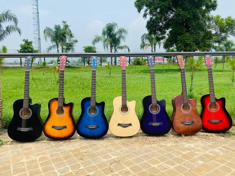 SALE SALE SALE Acoustic bignner guitar ( best for learning students) 0