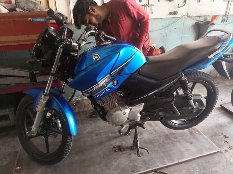 Yamaha YBR 125cc Blue 0