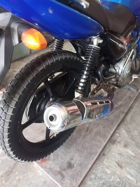 Yamaha YBR 125cc Blue 2