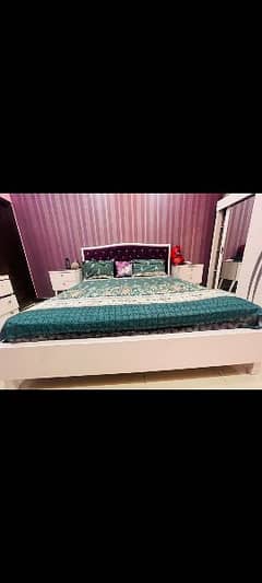 bedroom set without mattress