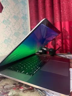macbook pro 2019 15 inch