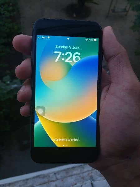 iphone 8 64gb lush condition sim working only sale 0