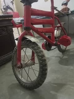 Bicycle for 6 to 7 years old kid 10/ 9 condition all ok