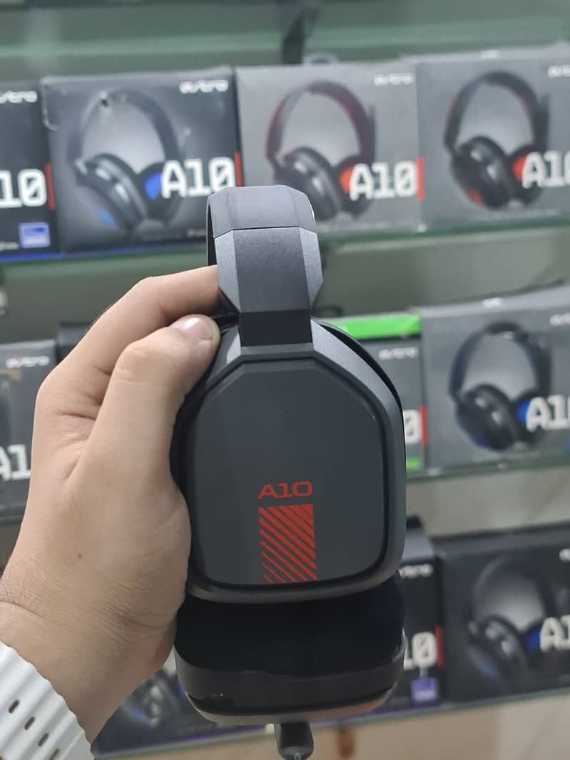 ASTRO Gaming A10 Wired Gaming Headset 9