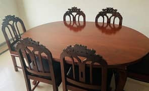 Dining Table (6 seaters)