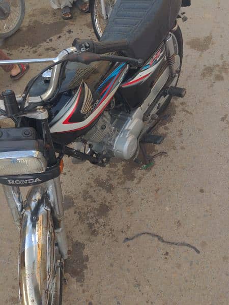 Honda CG 125 Geniuon Condition 2