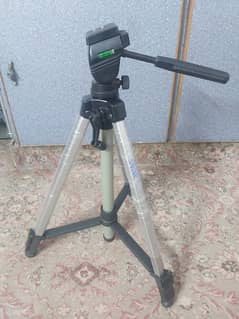 SAKAR TR-11 Tripod