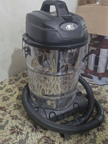 vacuum cleaner new condition 2