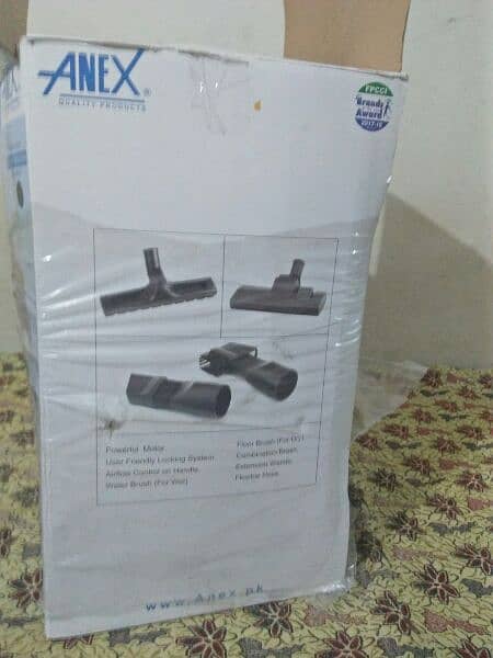 vacuum cleaner new condition 4