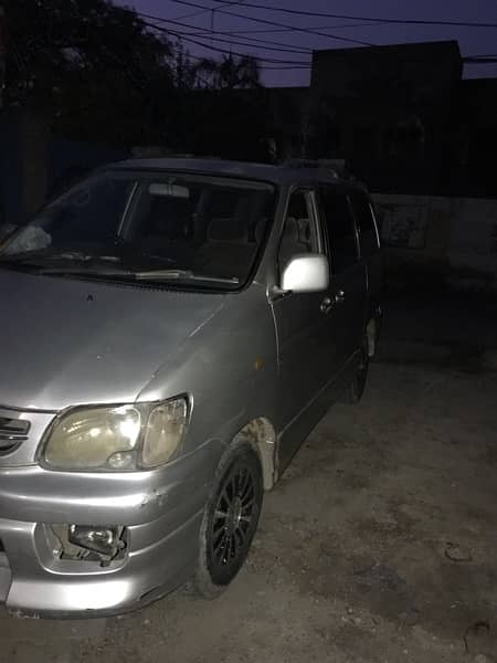 Toyota Noah 2001 4