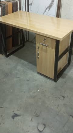 Executive table|Computer table|Laptop table|Office table|Manager table