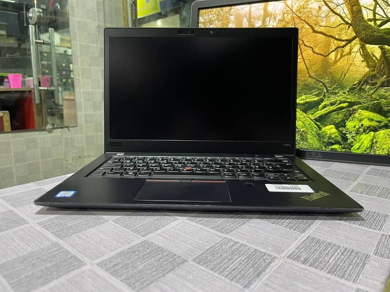 Lenovo Thinkpad T480s (0322-8832611) 5