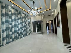 10 Marla Brand New House for sale in Hussain Block Bahria town Lahore