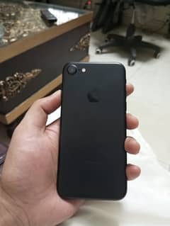 iPhone 7 128 gb pta approved 10/9 condition