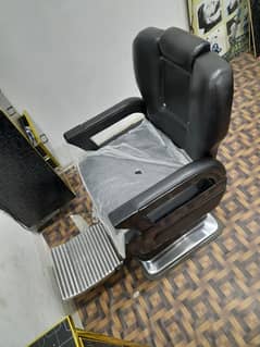 3 Barber shop chairs Good condition 1 month use contact 03258621248