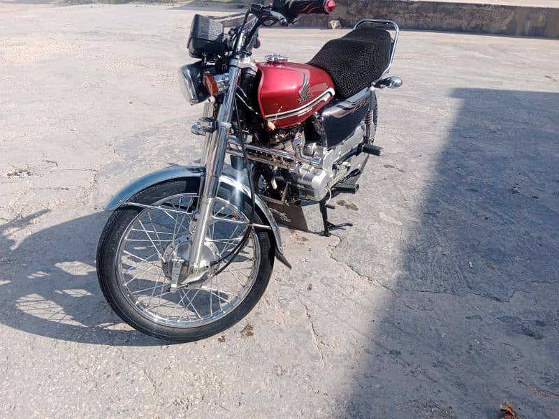 Honda cg 125 self start special edition in vip condition for sell 4