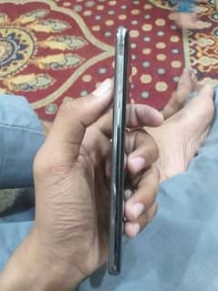 S10 Samsung Condition 9/10 Contact Whtsap 03096755956