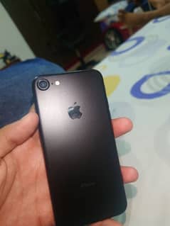 Iphone 7 128 gb pta approved fresh screen ic issue