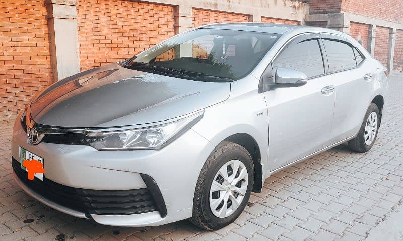 Toyota Corolla GLI 2018 ( Home Used Car) 1