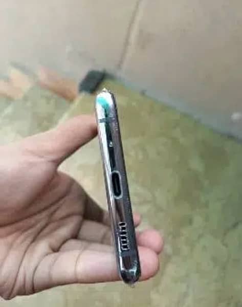 Samsung s20 plus 1