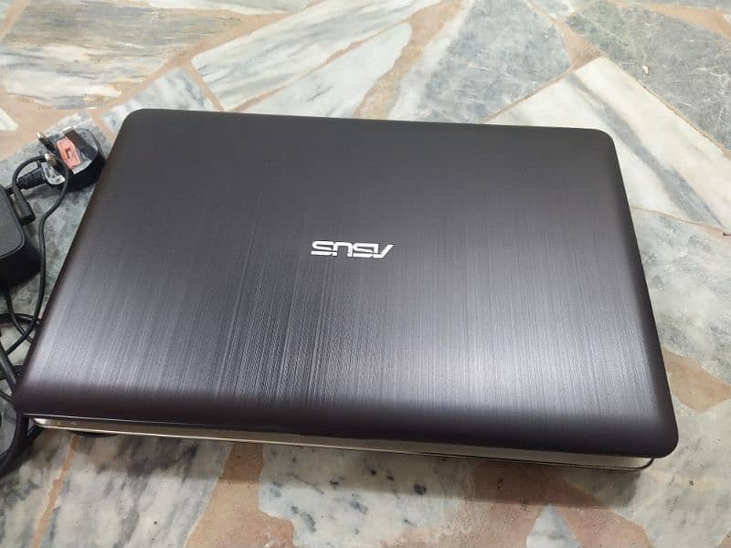 Asus core i5 7th Gen 8GB RAM 1TB HDD intel + 2GB nvidia Graphic card 2