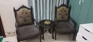 Chairs set with coffee table