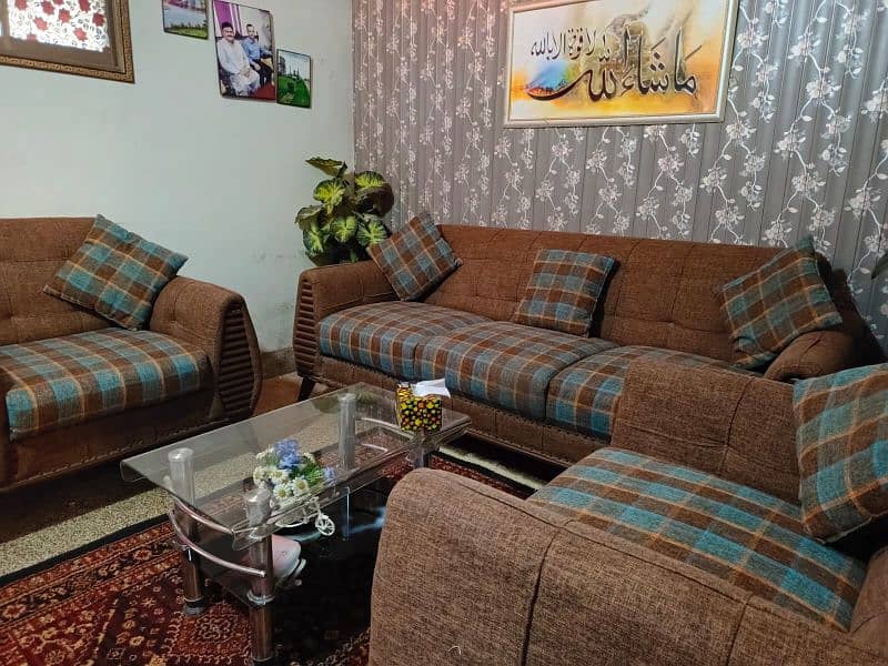 Sofa set for sale, in excellent condition like new, very little use. 7