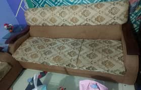 5 Seater Sofa Set New Condition