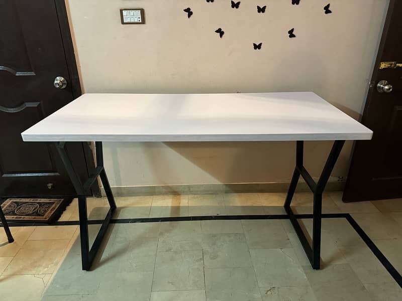 Office PC Table / Gaming table 1