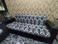 5 seater sofa for sale with table set