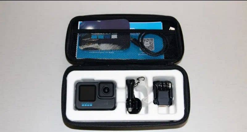 Gopro hero 11 Black 10 by 10 Condition with media mod 0