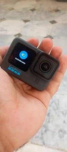 Gopro hero 11 Black 10 by 10 Condition with media mod 7