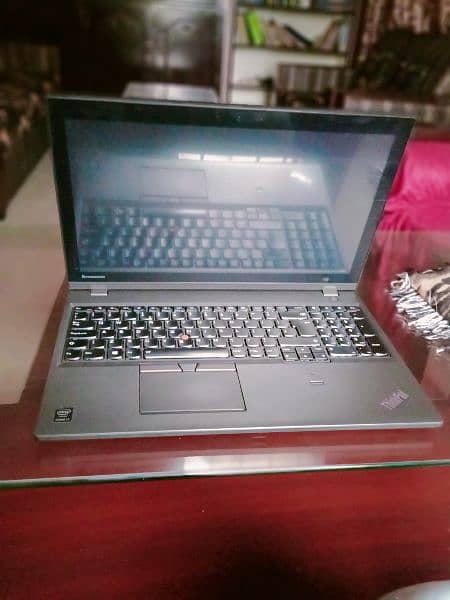 Lenovo Thinkpad w550s 2