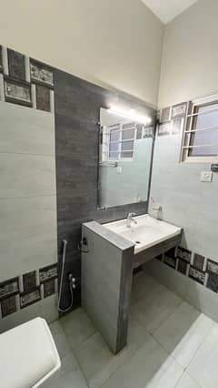 30*60 Full House For Rent in G13 Islamabad Dubl road