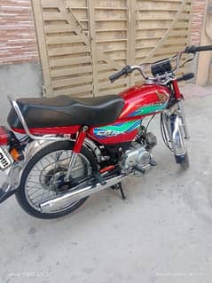 Honda CD70 2018 ( Urgant sale)