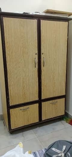 Wooden cupboard almirah for sale size 6.4