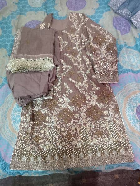 used stitched ladies suit for sale . 03289652709 0