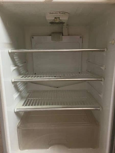 Refrigerator used very Good condition 2