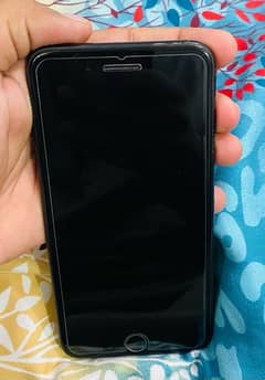Iphone 7 Plus 128 GB  Condition 10/9 Set Charger