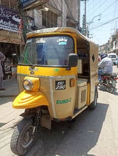 Tez Raftar Rickshaw for sale