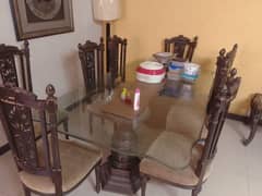 dinning table with 8 chairs