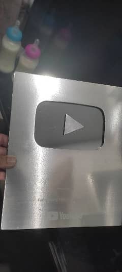 chinese youtube play button