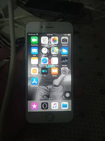 iPhone 6 non pta 10 by 10 16gb urgent sale 12