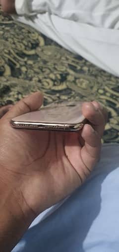 iPhone xs 64gb gold PTA