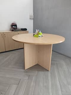 Offisys Meeting Table