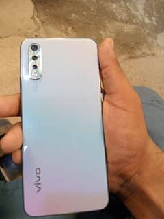 Vivo s1 8--256 10/10 condition with box and chager