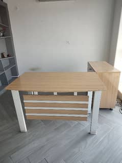 Office Executive Table with Side Rack
