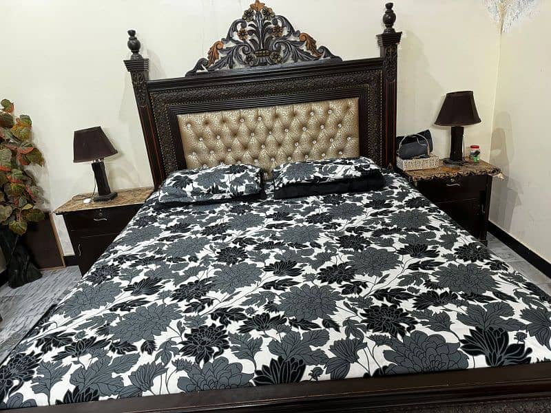 Bed Set / Wooden Bed / Bedroom set 1