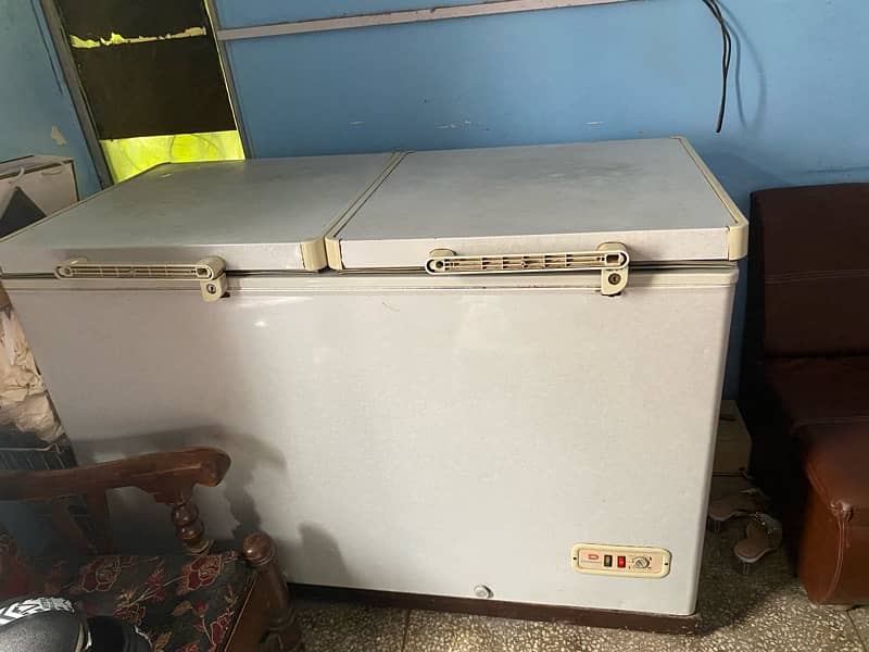 Dawlance deep freezer in good condition 0